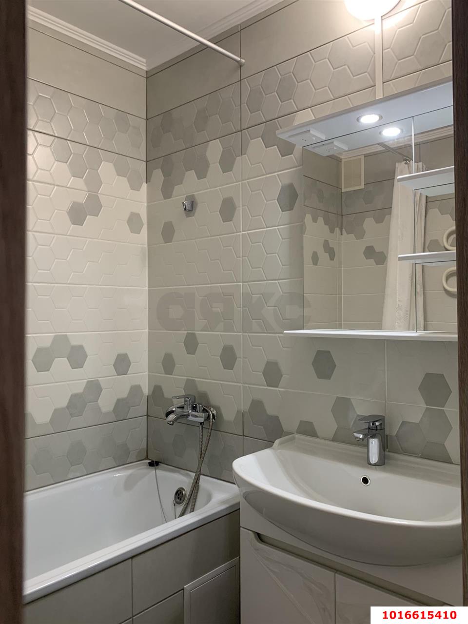 Фото №9: 2-комнатная квартира 61 м² - Краснодар, Пашковский, мкр. Карасунский внутригородской округ, ул. Фадеева, 429/1