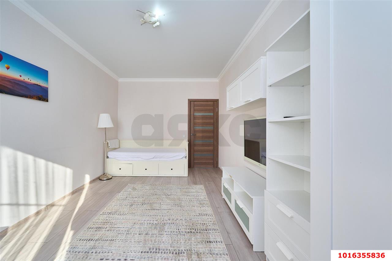 Фото №11: 2-комнатная квартира 70 м² - Краснодар, Прикубанский внутригородской округ, 40 лет Победы, мкр. жилой комплекс Симфония, ул. Российская, 74