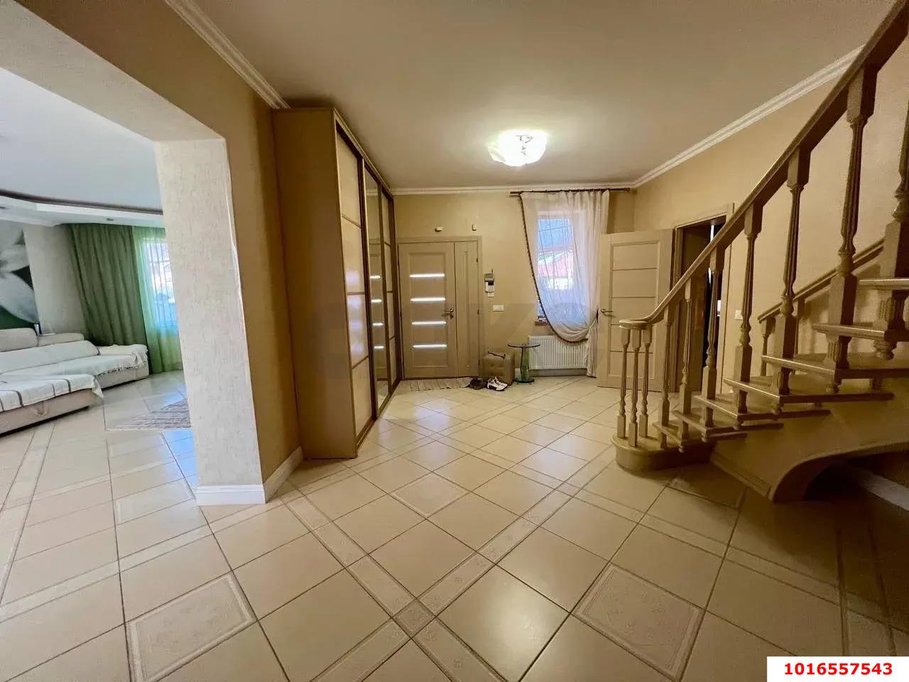 Фото №3: Дом 337 м² + 8 сот. - Динская, мкр. Солнечный, пер. Солнечный, 3