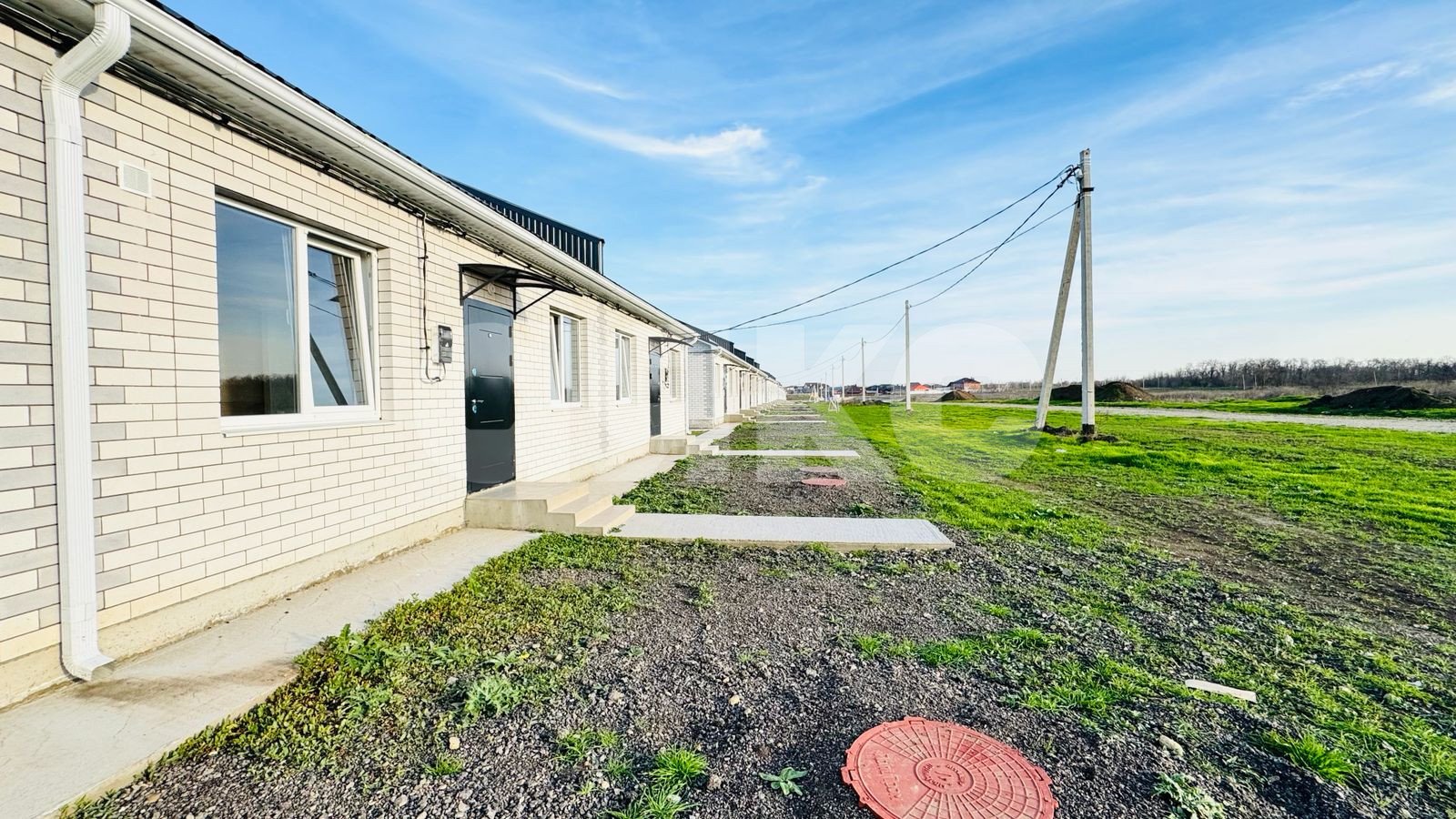 Фото №1: Таунхаус 37 м² + 1.5 сот. - Кореновск, ул. Николая Кузнецова, 29