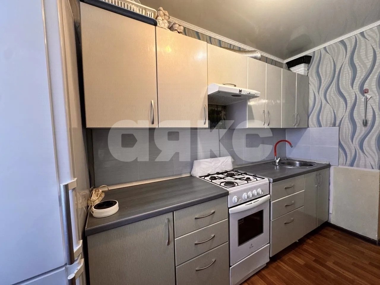 Фото №2: 3-комнатная квартира 58 м² - Нижнекамск, 6-й, мкр. 6-й, ул. 50 лет Октября, 6А