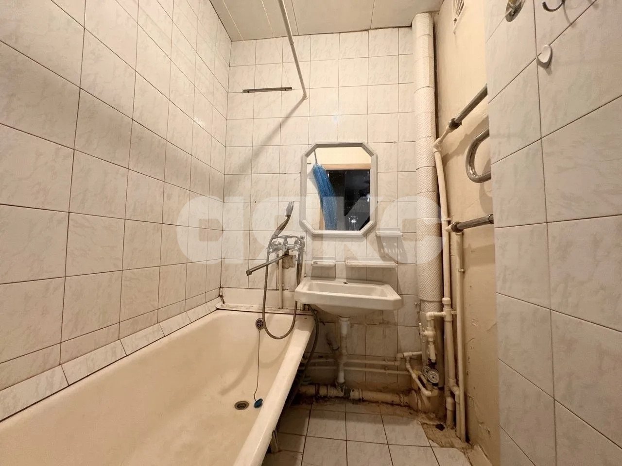 Фото №13: 3-комнатная квартира 58 м² - Нижнекамск, 6-й, мкр. 6-й, ул. 50 лет Октября, 6А