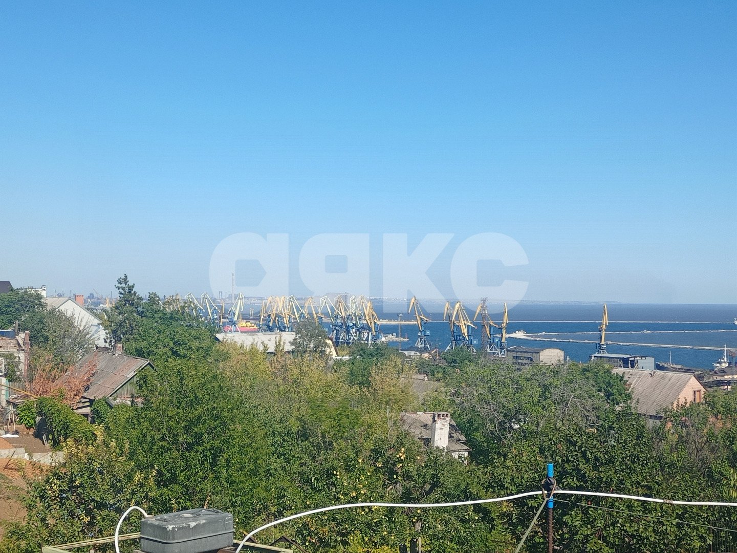 Фото №1: Дом 82 м² + 7 сот. - Мариуполь, Приморский, п. Моряков, ул. Малая Азовская, 9