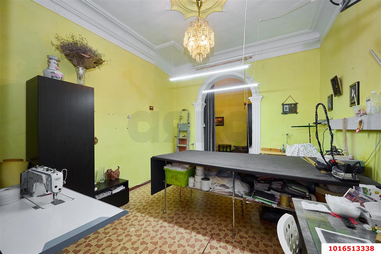 Фото №6: 3-комнатная квартира 54 м² - Краснодар, Центральный внутригородской округ, мкр. Центральный, ул. имени Максима Горького, 163