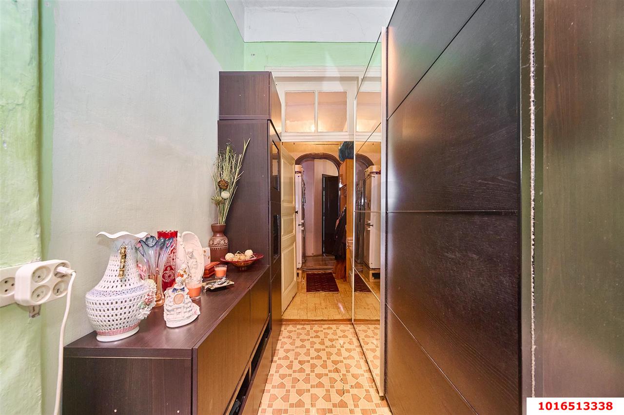 Фото №8: 3-комнатная квартира 54 м² - Краснодар, Центральный внутригородской округ, мкр. Центральный, ул. имени Максима Горького, 163