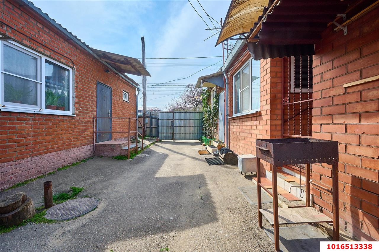 Фото №17: 3-комнатная квартира 54 м² - Краснодар, Центральный внутригородской округ, мкр. Центральный, ул. имени Максима Горького, 163