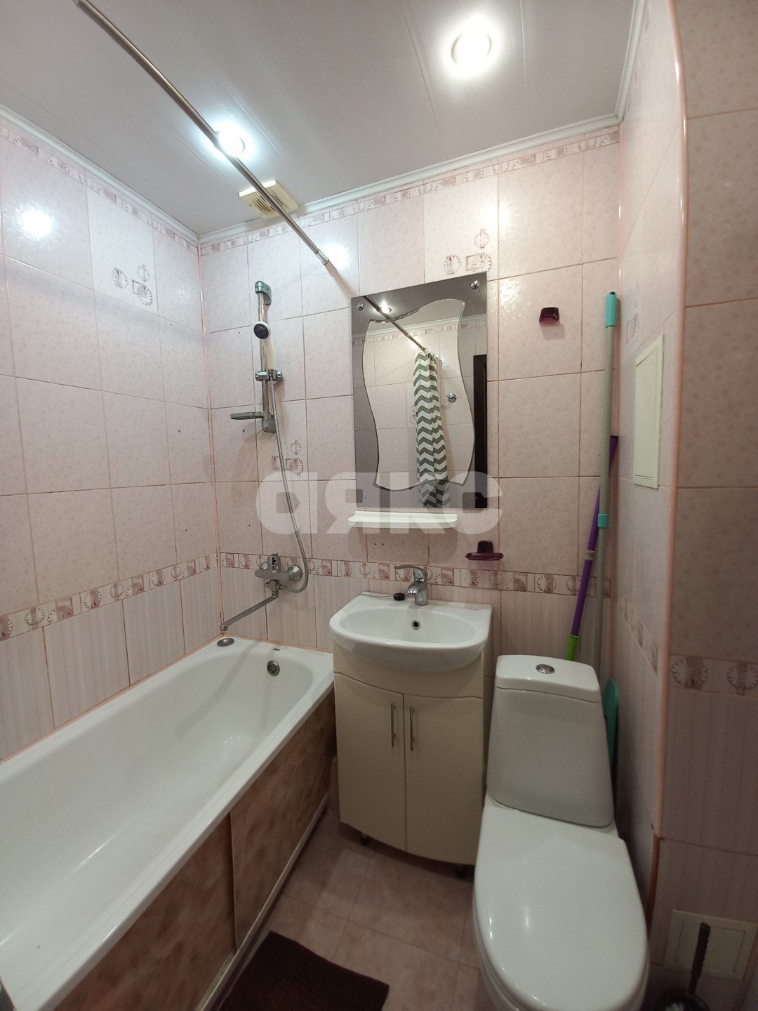 Фото №6: 1-комнатная квартира 31 м² - Волгоград, р. Краснооктябрьский, ул. Маршала Ерёменко, 104