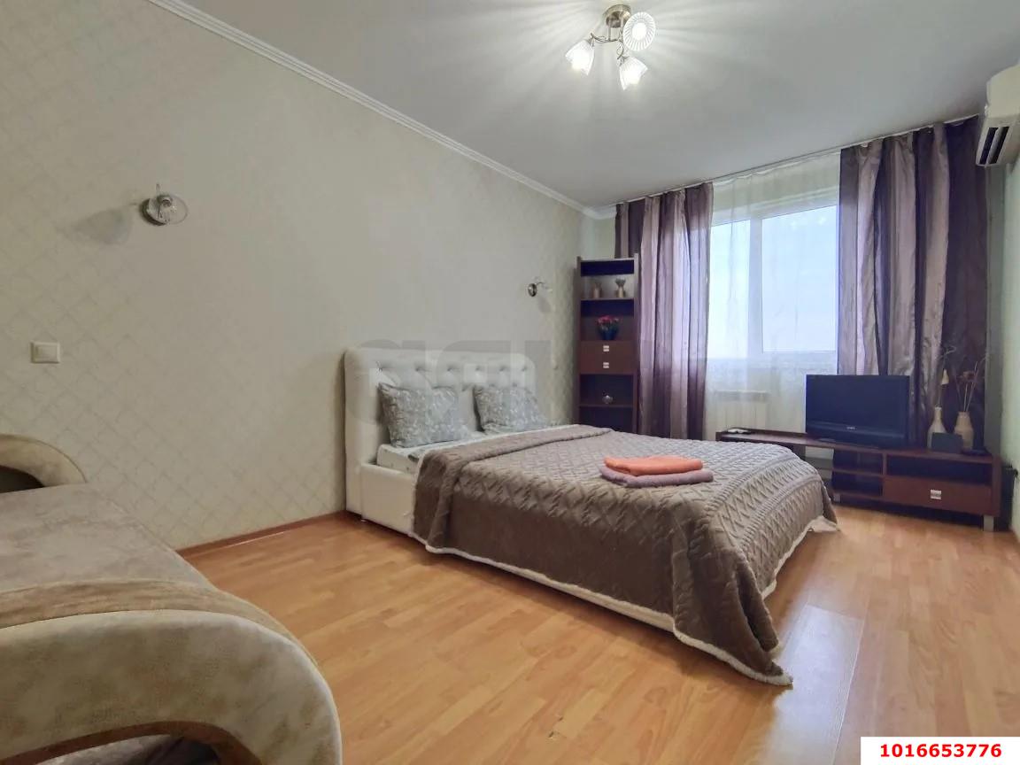 Фото №6: 1-комнатная квартира 35 м² - Краснодар, жилой комплекс Новый Город, Западный внутригородской округ, мкр. Юбилейный, ул. 70-летия Октября, 15