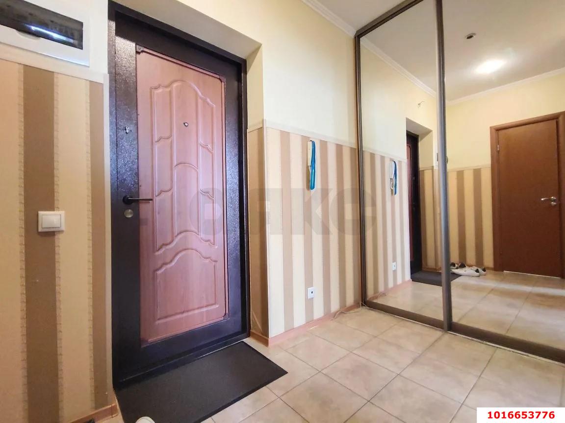 Фото №10: 1-комнатная квартира 35 м² - Краснодар, жилой комплекс Новый Город, Западный внутригородской округ, мкр. Юбилейный, ул. 70-летия Октября, 15