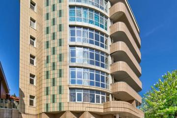 Фото №1: 3-комнатная квартира 262 м² - Ольгинка, ул. Приморская, 49