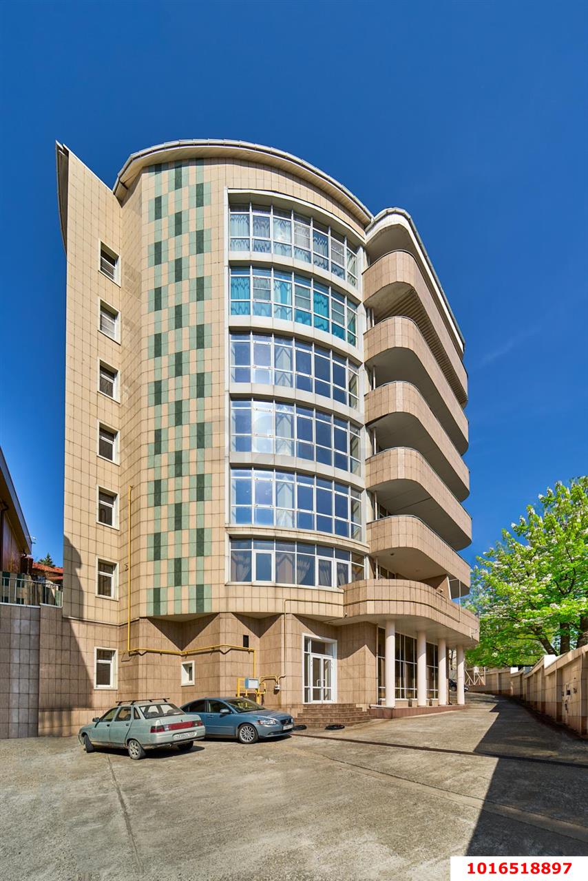 Фото №1: 3-комнатная квартира 262 м² - Ольгинка, ул. Приморская, 49