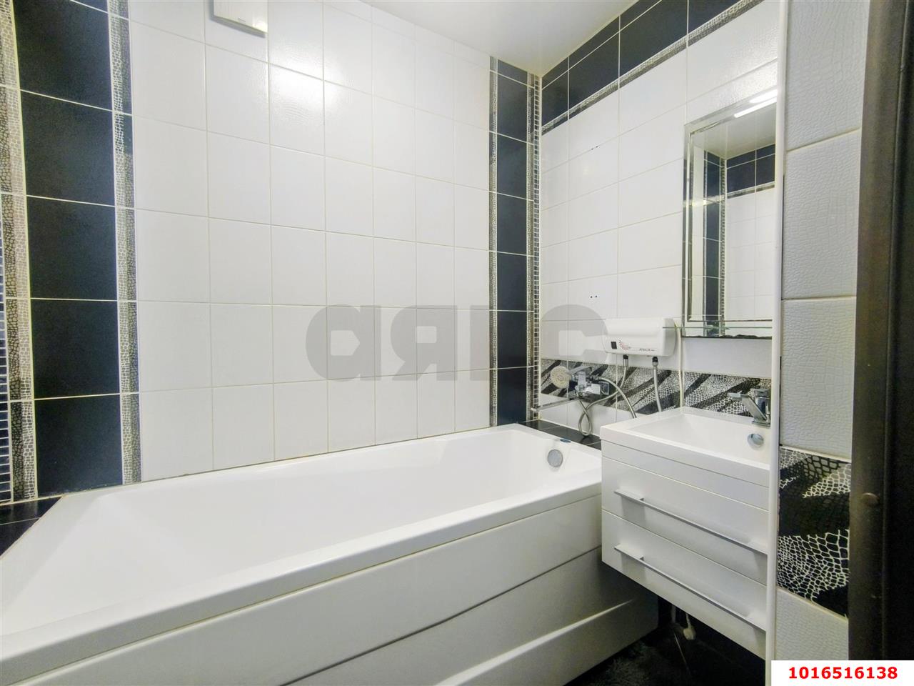 Фото №8: 2-комнатная квартира 62 м² - Краснодар, Прикубанский внутригородской округ, Завод Радиоизмерительных Приборов, мкр. Музыкальный, ул. имени С.С. Прокофьева, 15