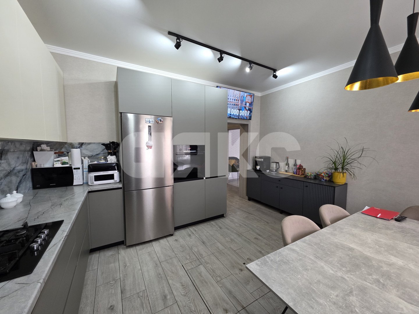 Фото №3: Дом 200 м² + 5.6 сот. - Армавир, мкр. квартал ЗВТ, ул. Тимирязева, 3