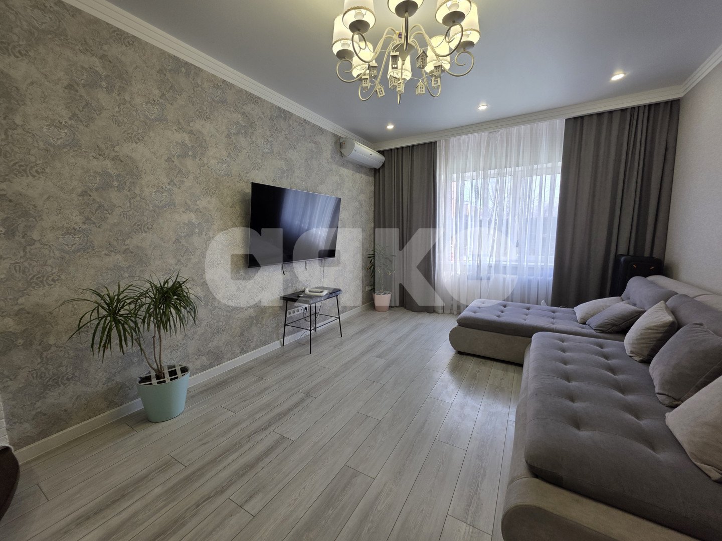 Фото №14: Дом 200 м² + 5.6 сот. - Армавир, мкр. квартал ЗВТ, ул. Тимирязева, 3