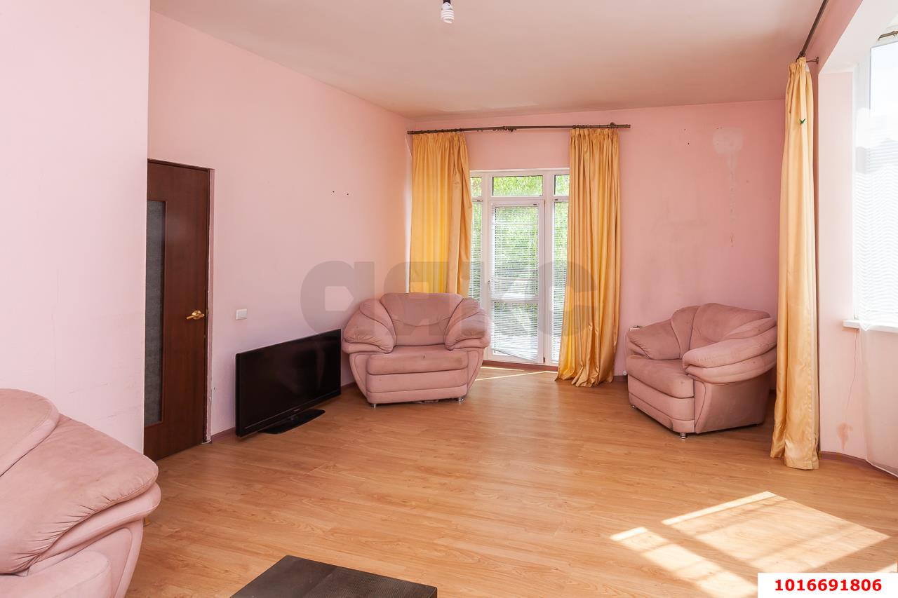 Фото №4: 2-комнатная квартира 82 м² - Краснодар, Прикубанский внутригородской округ, мкр. Немецкая Деревня, ул. Баварская, 17