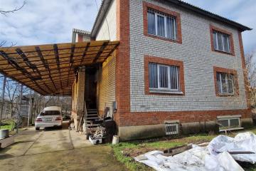 Фото №1: Дом 322 м² - Октябрьский, мкр. Прикубанский внутригородской округ, ул. Батуринская, 37