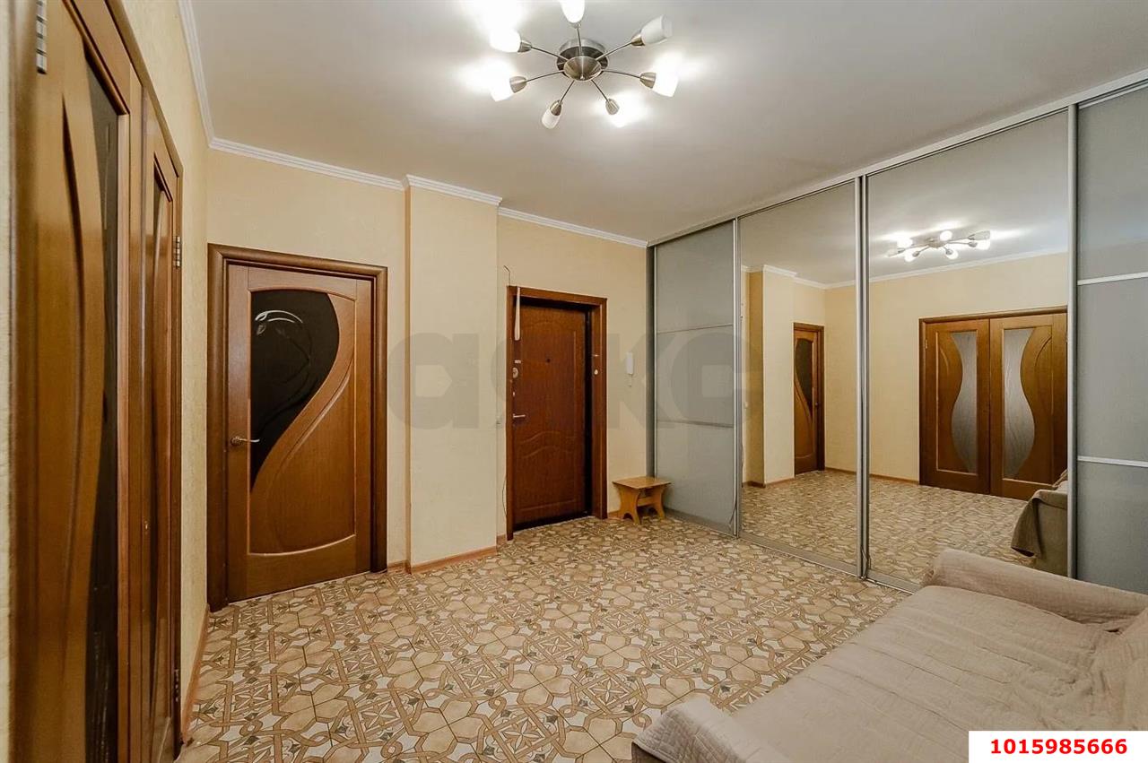 Фото №10: 2-комнатная квартира 76 м² - Краснодар, Западный внутригородской округ, мкр. Юбилейный, ул. Думенко, 21/1