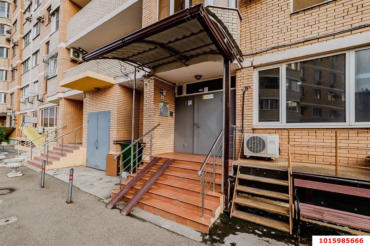 Фото №5: 2-комнатная квартира 76 м² - Краснодар, Западный внутригородской округ, мкр. Юбилейный, ул. Думенко, 21/1