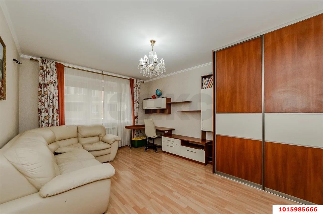 Фото №9: 2-комнатная квартира 76 м² - Краснодар, Западный внутригородской округ, мкр. Юбилейный, ул. Думенко, 21/1