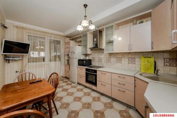 Фото №2: 2-комнатная квартира 72 м² - Краснодар, мкр. Юбилейный, ул. Думенко, 21/1