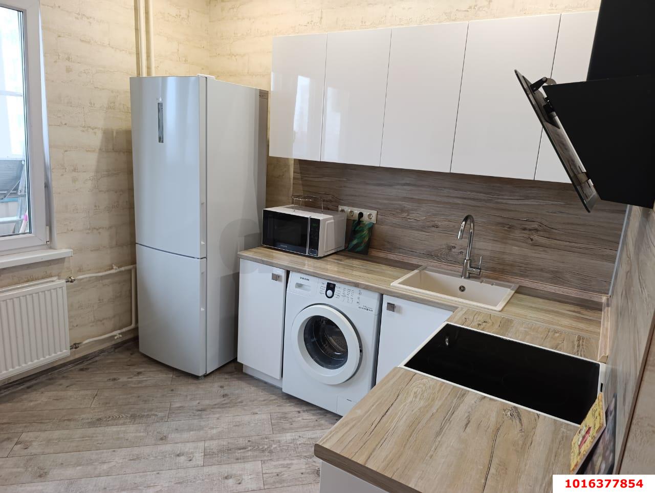 Фото №1: 1-комнатная квартира 37 м² - Краснодар, Сельскохозяйственный Институт, мкр. Западный внутригородской округ, ул. Киевская, 3