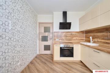 Фото №1: 1-комнатная квартира 37 м² - Краснодар, мкр. Военный городок № 1, ул. имени Калинина, 350/7