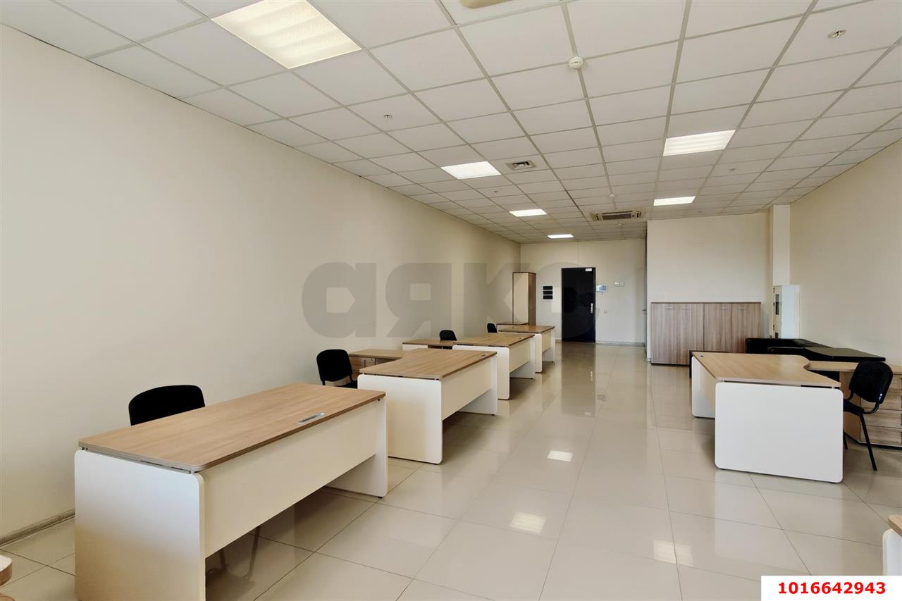 Фото №13: Офисное помещение <span class="whitespace-nowrap">90 м²</span>, <span class="whitespace-nowrap">6/12 эт.</span> - Краснодар, Центральный внутригородской округ, мкр. Покровка, ул. Северная, 490