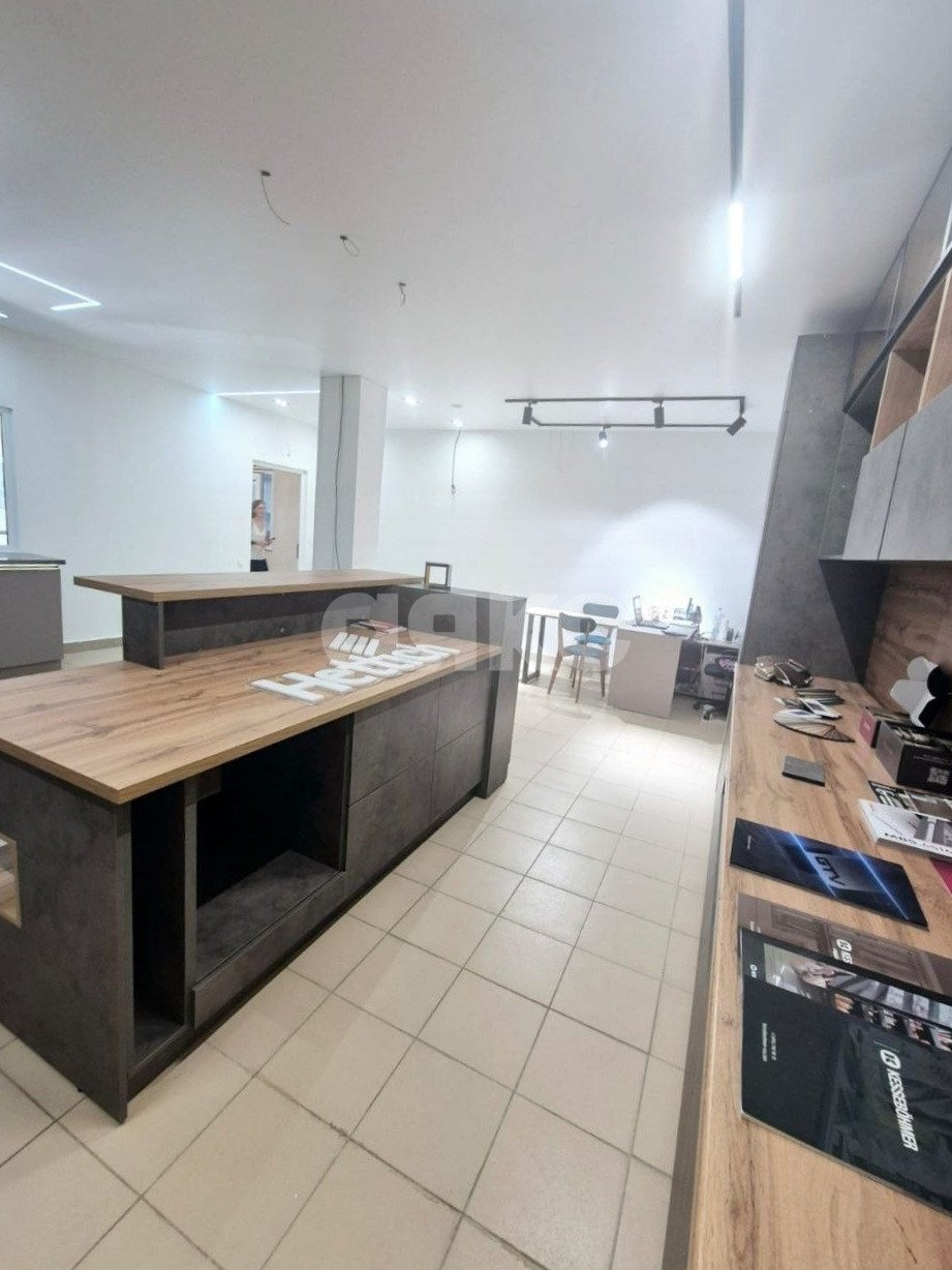 Фото №2: Коммерция 43 м² - Анапа, ул. Толстого, 111В