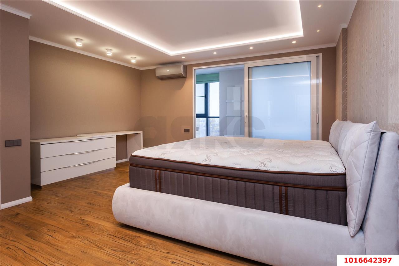 Фото №6: 2-комнатная квартира 120 м² - Краснодар, Центральный внутригородской округ, Западный внутригородской округ, жилой комплекс Центральный, мкр. Центральный, ул. Будённого, 129