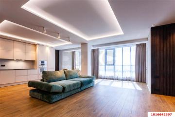 Фото №1: 2-комнатная квартира 120 м² - Краснодар, мкр. Центральный, ул. Будённого, 129