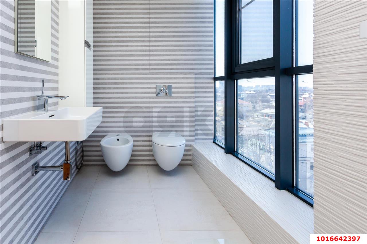 Фото №10: 2-комнатная квартира 120 м² - Краснодар, Центральный внутригородской округ, Западный внутригородской округ, жилой комплекс Центральный, мкр. Центральный, ул. Будённого, 129