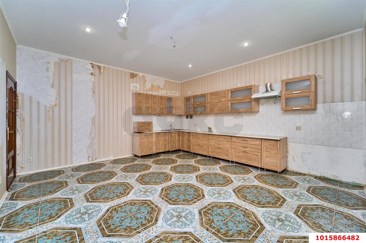 Фото №13: 5+-комнатная квартира 250 м² - Краснодар, мкр. Западный внутригородской округ, ул. Гагарина