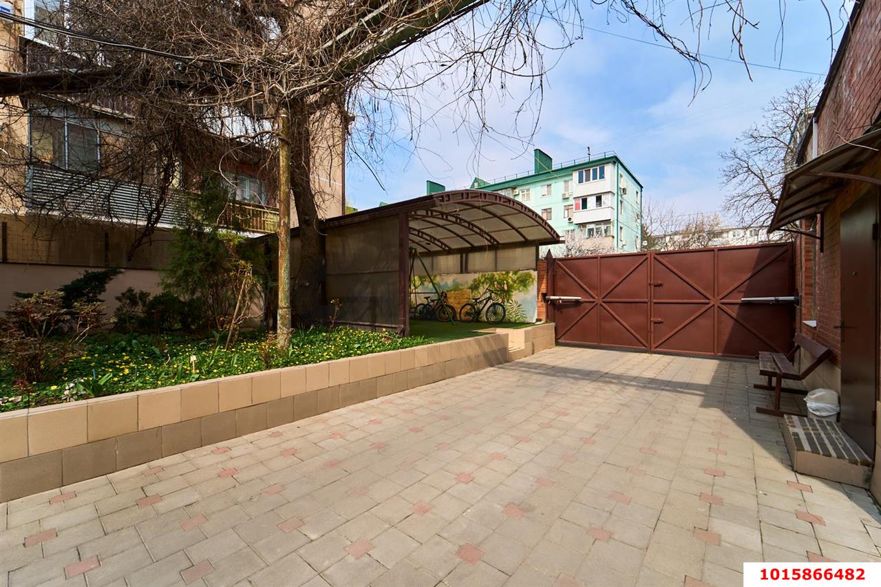 Фото №18: 5+-комнатная квартира 250 м² - Краснодар, мкр. Западный внутригородской округ, ул. Гагарина