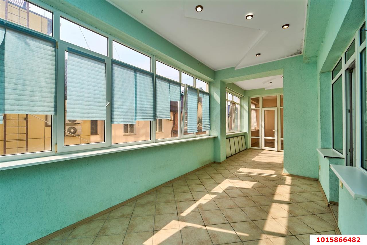 Фото №3: 5+-комнатная квартира 250 м² - Краснодар, мкр. Западный внутригородской округ, ул. Гагарина