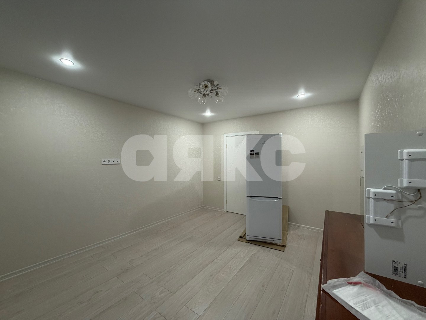 Фото №8: 2-комнатная квартира 54 м² - Волгоград, р. Дзержинский, ул. Рионская, 13