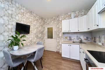 Фото №1: 2-комнатная квартира 53 м² - Краснодар, мкр. Московский, ул. им. Артюшкова В.Д., 21