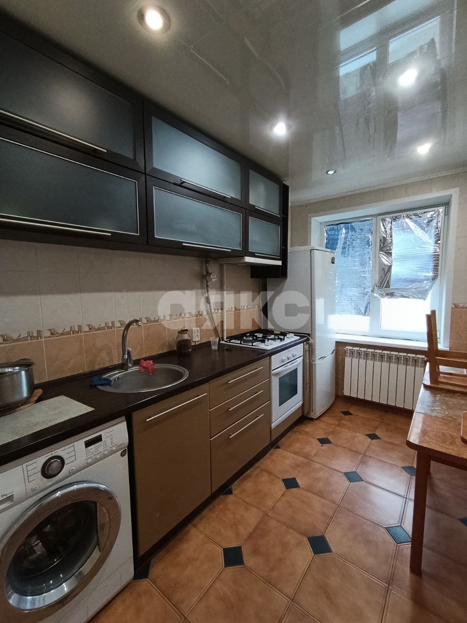 Фото №1: 2-комнатная квартира 52 м² - Мариуполь, р. Жовтневый, ул. Николаевская, 82