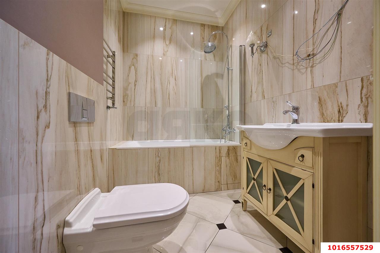 Фото №26: Дом 259 м² + 9.25 сот. - Краснодар, Прикубанский внутригородской округ, КП Екатериновка, мкр. Фестивальный, ул. Яркая, 15/21