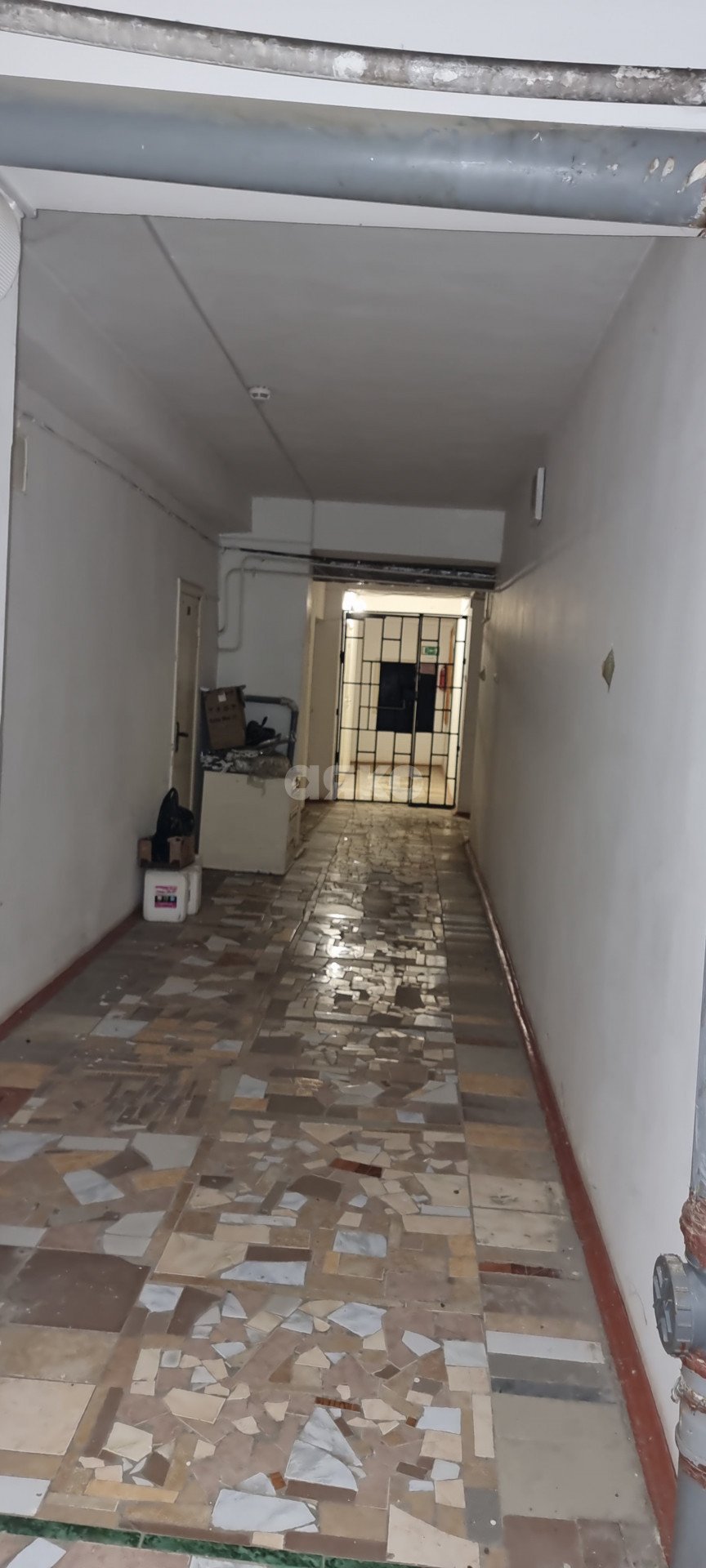 Фото №10: Коммерция 725 м² - Майкоп, мкр. квартал Черёмушки, ул. Депутатская, 16