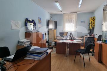 Фото №1: Коммерция 725 м² - Майкоп, мкр. квартал Черёмушки, ул. Депутатская, 16