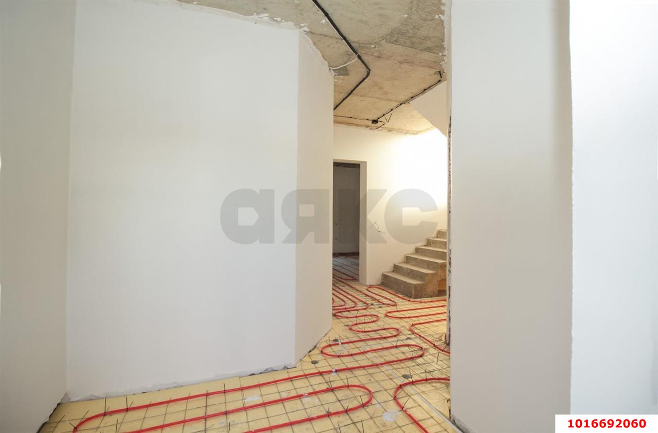 Фото №5: Дом 140 м² + 4 сот. - Краснодар, Прикубанский внутригородской округ, мкр. Тихая Поляна, ул. Писателя В.П. Неподобы, 34