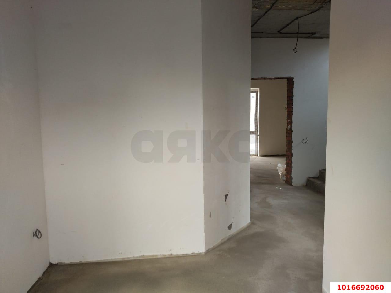 Фото №12: Дом 140 м² + 4 сот. - Краснодар, Прикубанский внутригородской округ, мкр. Тихая Поляна, ул. Писателя В.П. Неподобы, 34