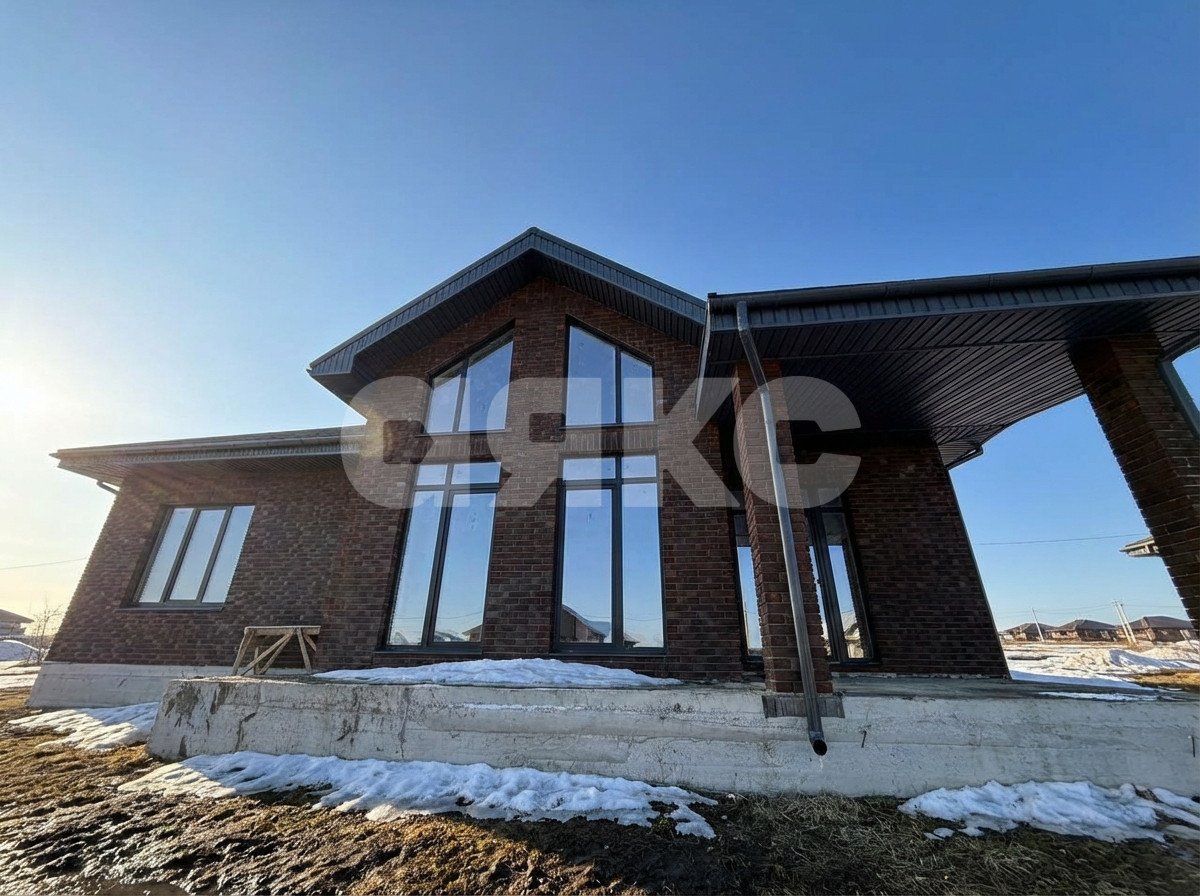 Фото №2: Дом 141 м² + 8.2 сот. - Верхняя Иншинка, мкр. Привокзальный территориальный округ