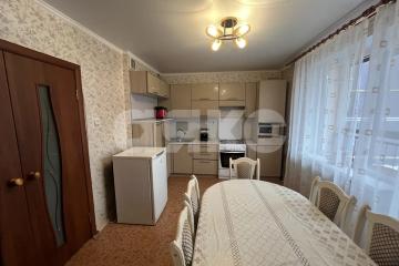 Фото №1: 4-комнатная квартира 119 м² - Нижнекамск, мкр. 27-й, пр-кт Мира, 38А