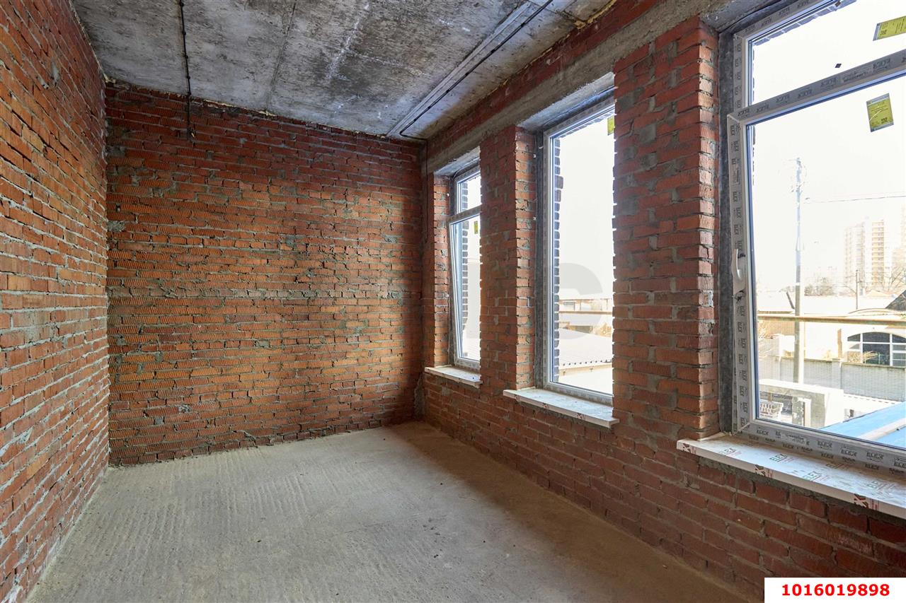 Фото №14: Дом 263 м² + 6.16 сот. - Краснодар, Центральный внутригородской округ, Покровка, мкр. Центральный, ул. Будённого, 363