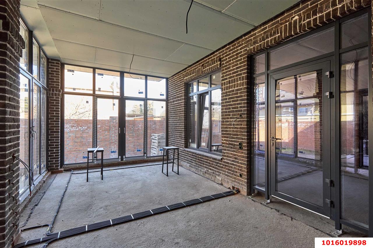 Фото №6: Дом 263 м² + 6.16 сот. - Краснодар, Центральный внутригородской округ, Покровка, мкр. Центральный, ул. Будённого, 363