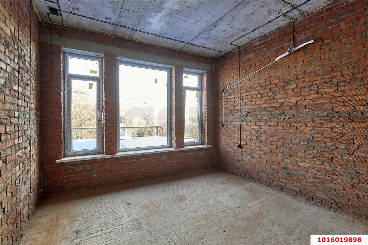 Фото №15: Дом 263 м² + 6.16 сот. - Краснодар, Центральный внутригородской округ, Покровка, мкр. Центральный, ул. Будённого, 363