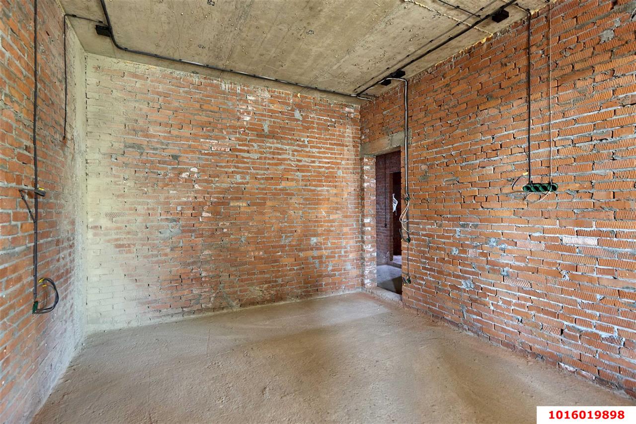 Фото №9: Дом 263 м² + 6.16 сот. - Краснодар, Центральный внутригородской округ, Покровка, мкр. Центральный, ул. Будённого, 363