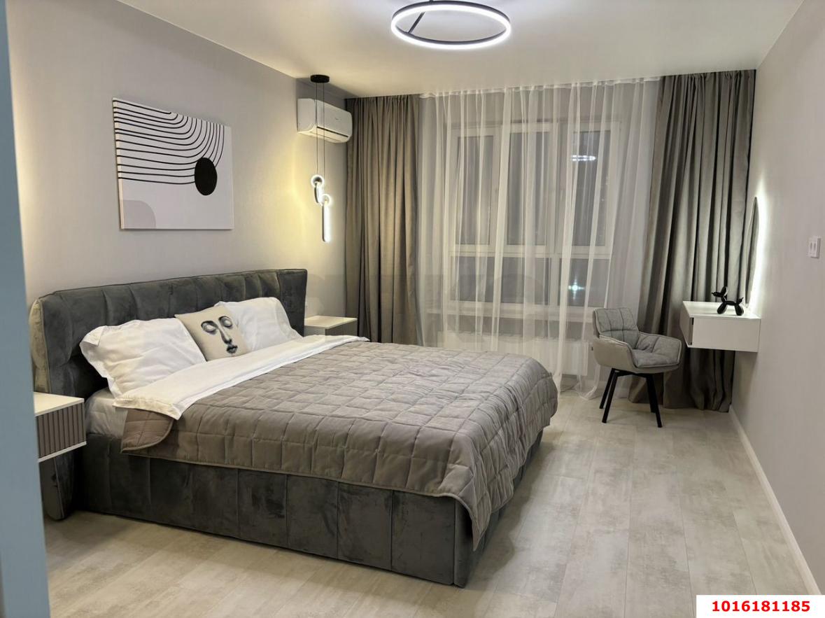 Фото №1: 1-комнатная квартира 47 м² - Краснодар, ЖК Аврора, Западный внутригородской округ, мкр. жилой комплекс Аврора, ул. имени Дзержинского, 95