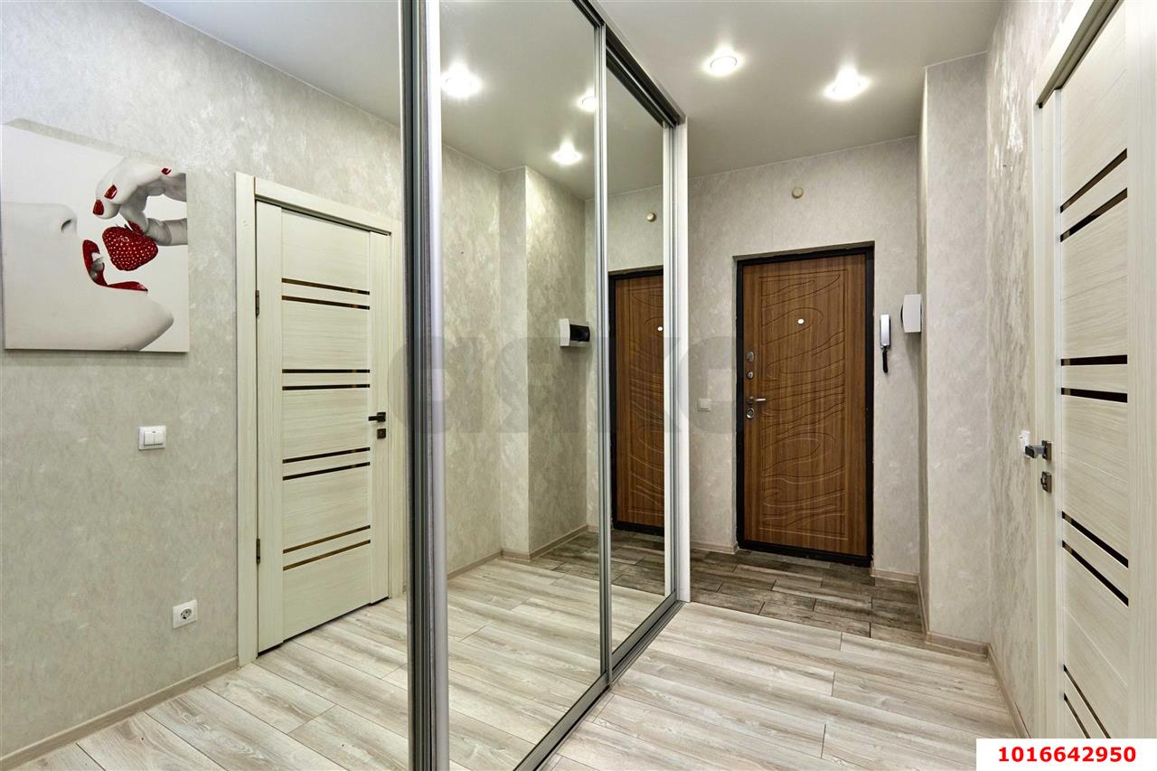 Фото №10: 1-комнатная квартира 35 м² - Краснодар, Прикубанский внутригородской округ, Славянский, мкр. Светлоград, ул. Красных Партизан, 1/4к5